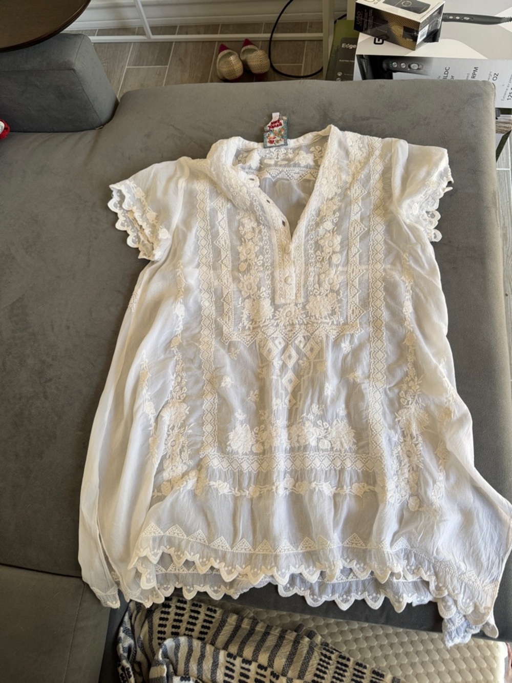 Johnny Was white tunic. Small
